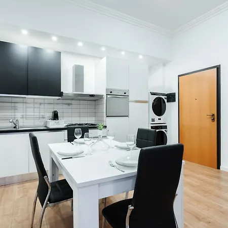 Apartmán Elegante In Centro A - Piazza Colombo *