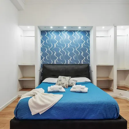 Apartmán Elegante In Centro A - Piazza Colombo