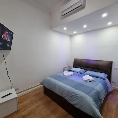Apartamento Piazza Colombo-apartments